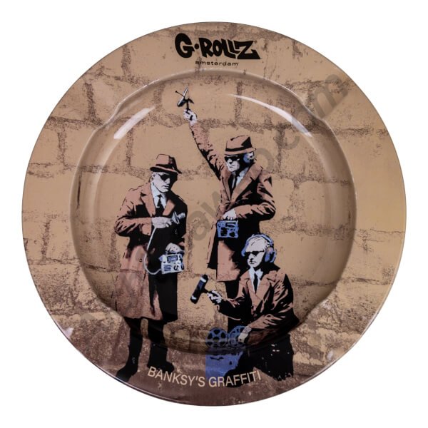 banksy-spy-booth-ashtray-by-g-rollz-O-135-cm.jpg Banksy -Spy Booth- Ashtray By G-Rollz - Image 1